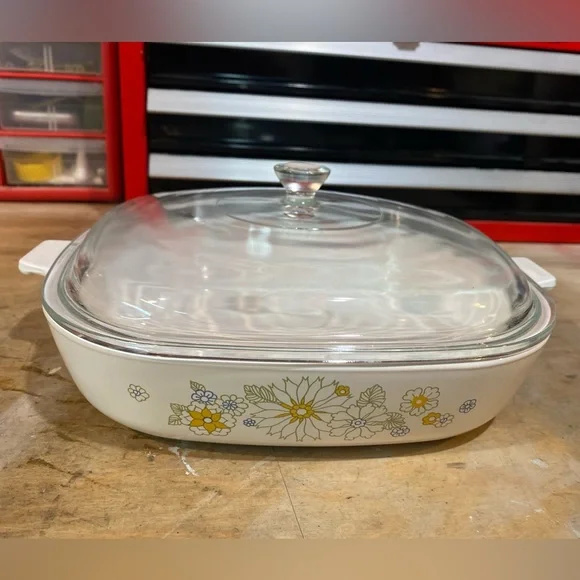 CorningWare Yellow Floral Bouquet P-10-B, 9 1/2” Casserole with Lid - Picture 1 of 7
